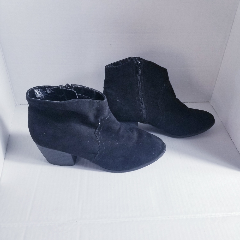 FADED GLORY ANKLE COWBOY BOOT STYLE SIZE 7.5 BLACK WITH HEELS